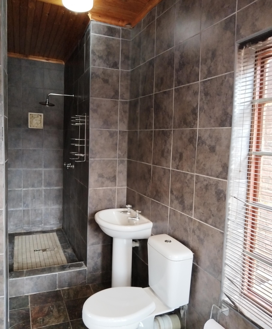 3 Bedroom Property for Sale in Azalea Park Eastern Cape